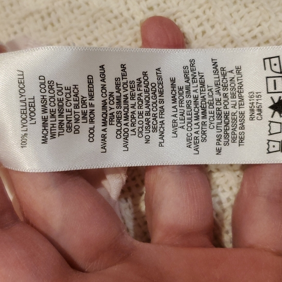 Calvin Klein Performance Tank - Picture 5 of 5